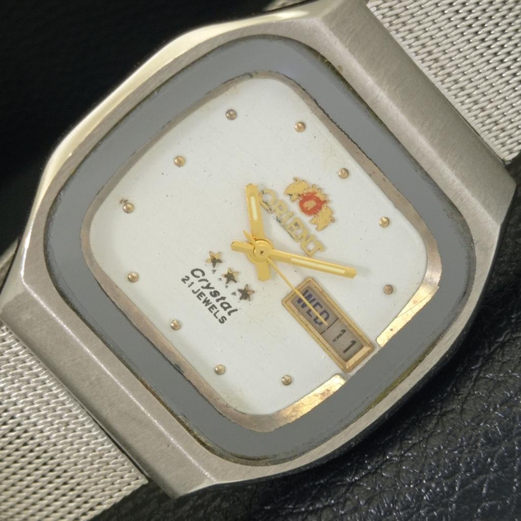 AUTOMATIC VINTAGE ORIENT CRYSTAL JAPAN 46941 MENS WHITE DIAL WATCH a703305-1 R213b-a703305
AUTOMATIC VINTAGE ORIENT CRYSTAL JAPAN 46941 MENS WHITE DIAL WATCH a703305-1 R213b-a703305