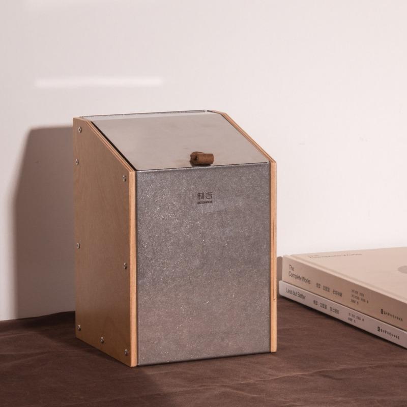 Unique Individuality Dry Empty Trash Can Desktop Living Room Portable Installation General Purpose Bedroom Mini Decorative Box 12x15x22cm
Unique Individuality Dry Empty Trash Can Desktop Living Room Portable Installation General Purpose Bedroom Mini Decorative Box 12x15x22cm
