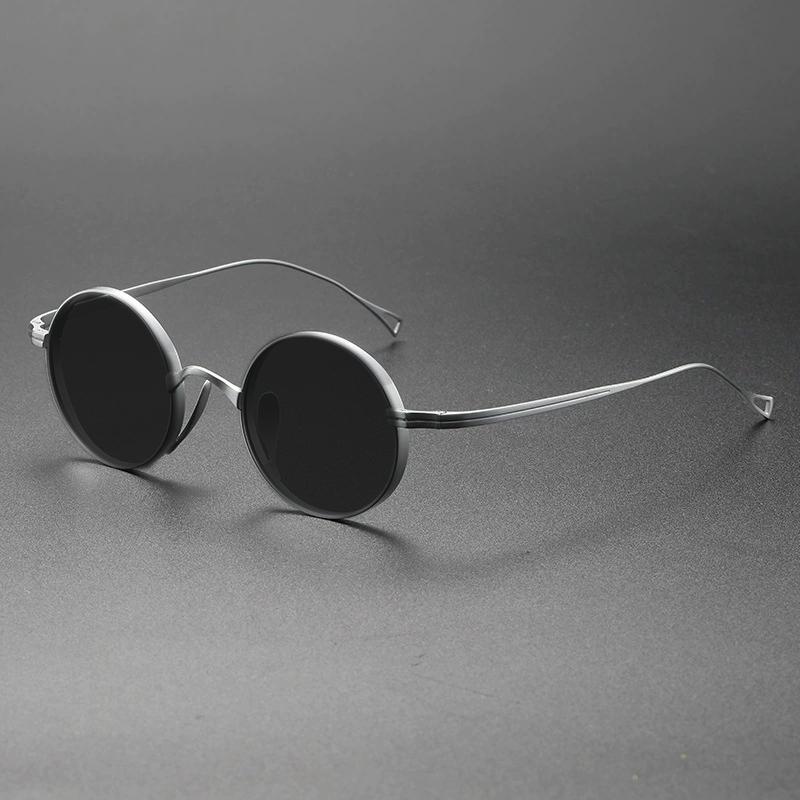 Ultra Light Pure Titanium Myopia Sunglasses Men Vintage Designer Small Round Frame Sunglasses Women Retro Luxury Brand Eyewear 0 срібний
Ultra Light Pure Titanium Myopia Sunglasses Men Vintage Designer Small Round Frame Sunglasses Women Retro Luxury Brand Eyewear 0 срібний