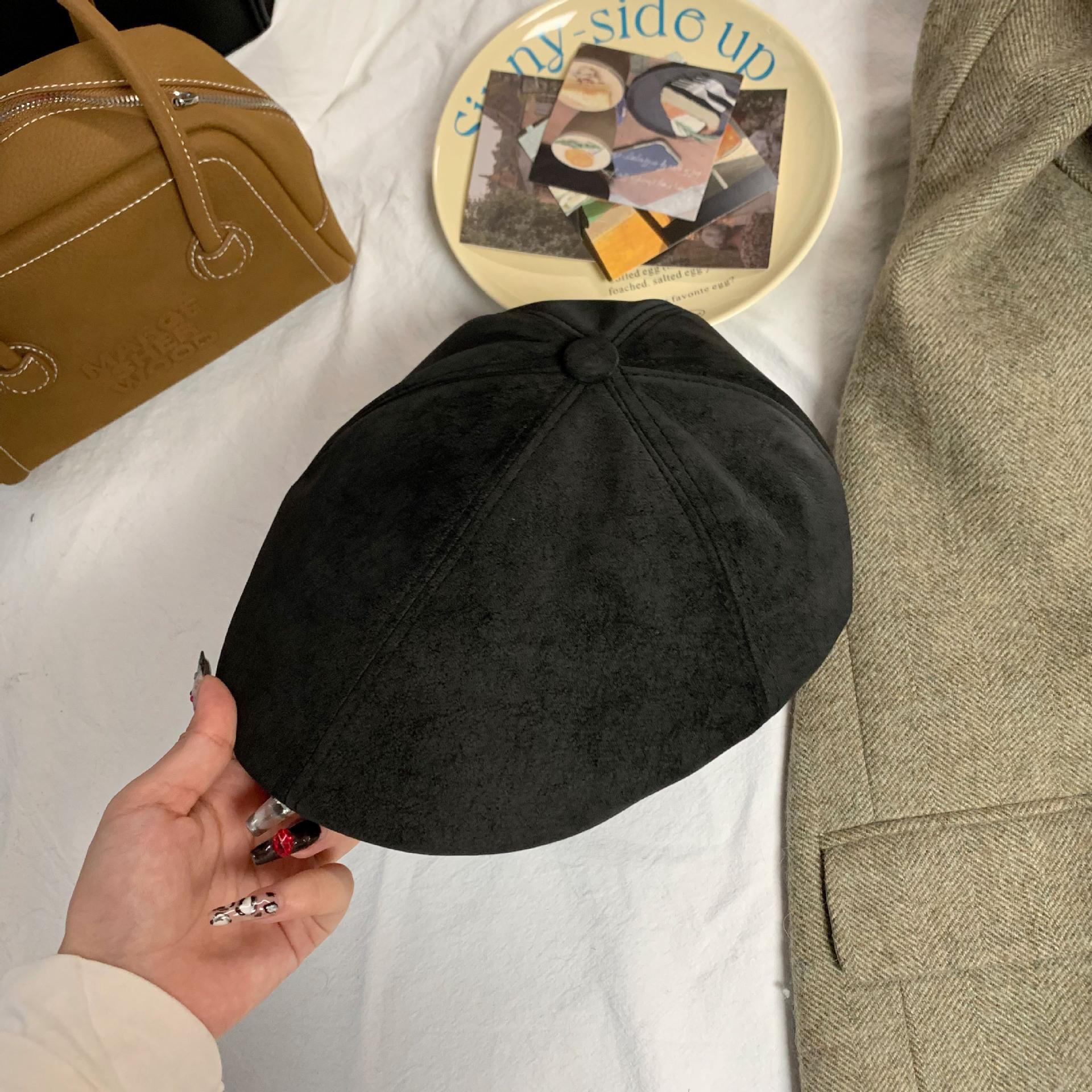 Корейская замшевая кепка с козырьком для женщин, осенне-зимний дизайн, визуально уменьшает большую голову, без берета с утиным язычком
Корейская замшевая кепка с козырьком для женщин, осенне-зимний дизайн, визуально уменьшает большую голову, без берета с утиным язычком