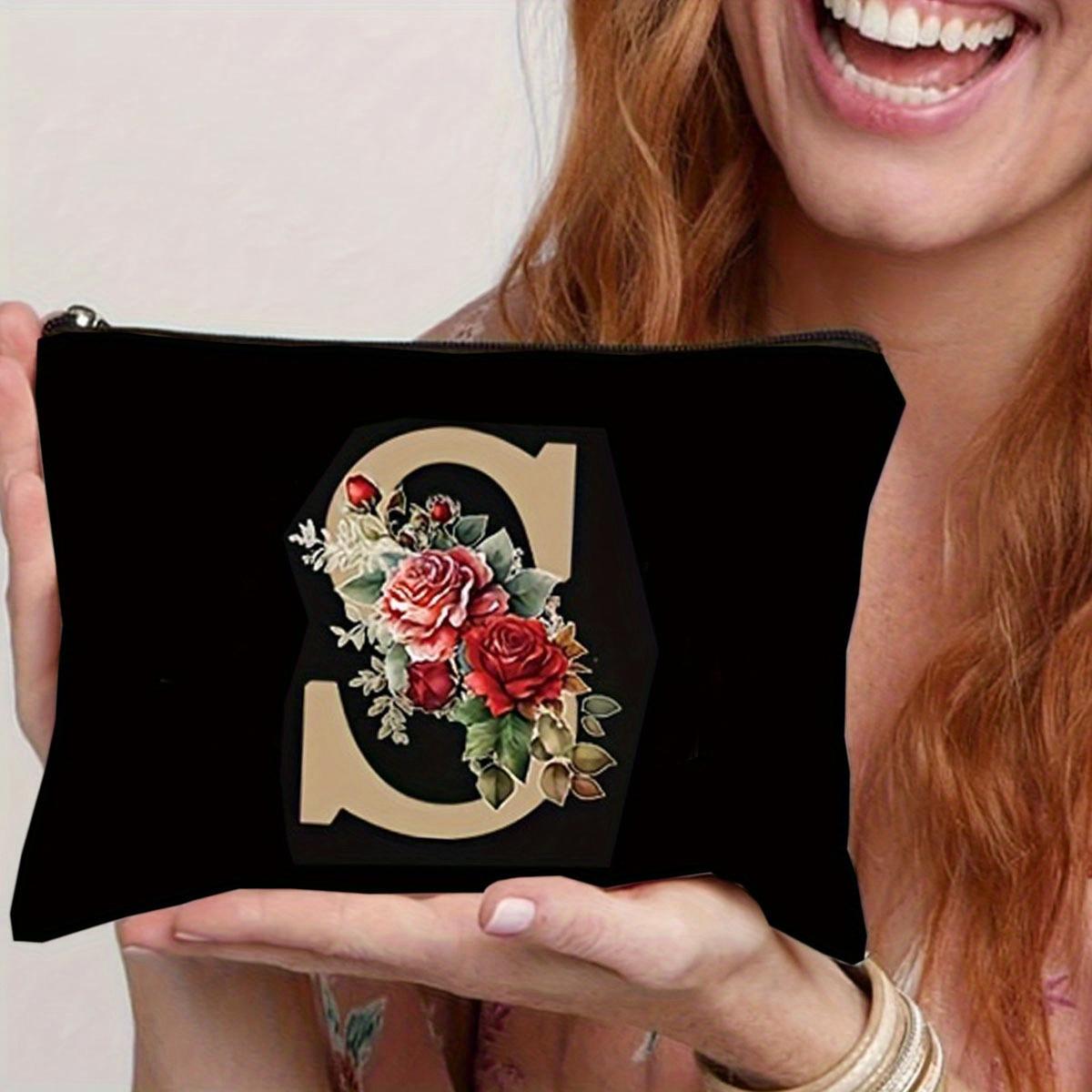 Простая холщовая косметичка с узором из букв и цветов, легкая дорожная сумка для хранения косметики для женщин, подарки 1pc
Простая холщовая косметичка с узором из букв и цветов, легкая дорожная сумка для хранения косметики для женщин, подарки 1pc