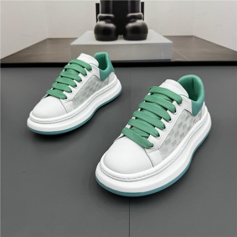 New summer breathable thick-soled casual shoes mesh 43 озеро синього кольору
New summer breathable thick-soled casual shoes mesh 43 озеро синього кольору
