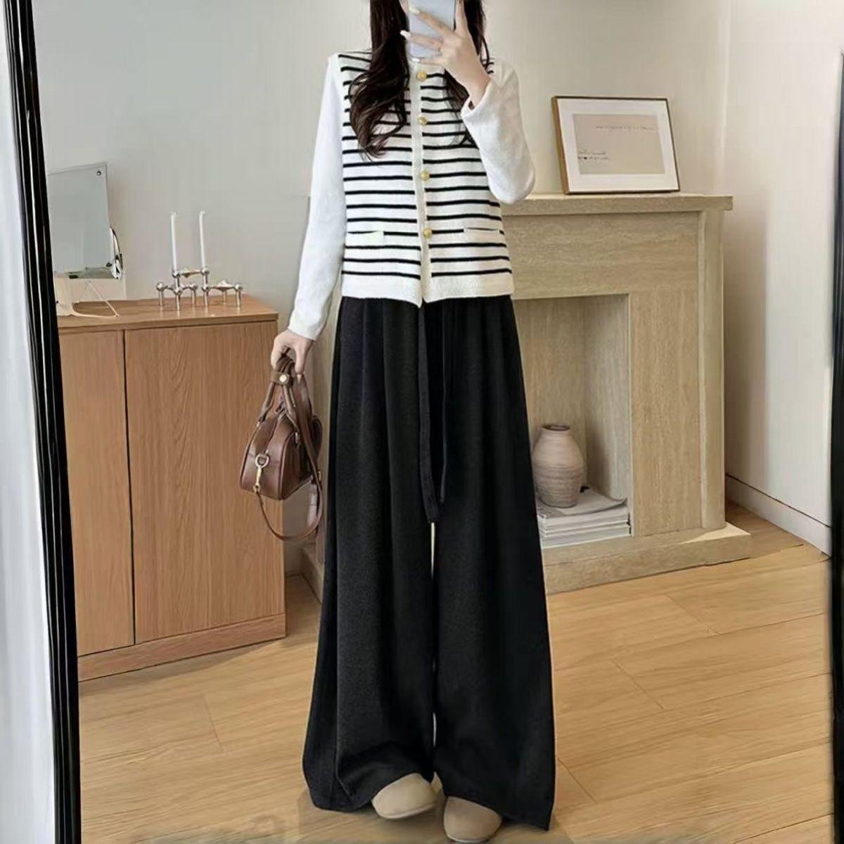 Plus Size 300 Jin Women s High Waist Wide Leg Pants - Autumn/Winter Loose, Slimming Casual Style. L (85-110 Jin)
Plus Size 300 Jin Women s High Waist Wide Leg Pants - Autumn/Winter Loose, Slimming Casual Style. L (85-110 Jin)