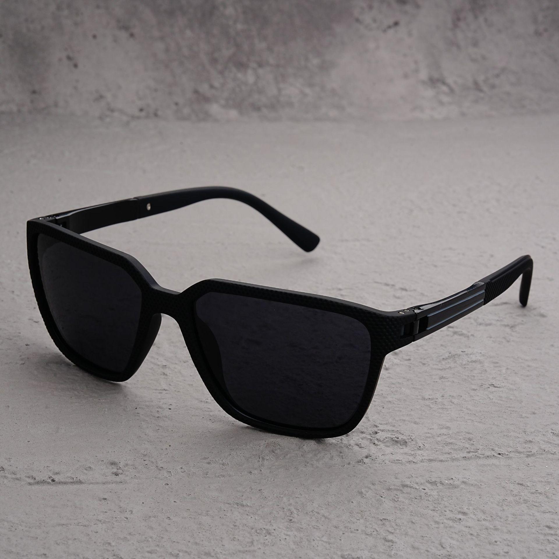 New Retro OGA Series Polarized Sunglasses - Classic Square Frame with Spring Hinges for Driving & Sports 1.1 Polarized Lens
New Retro OGA Series Polarized Sunglasses - Classic Square Frame with Spring Hinges for Driving & Sports 1.1 Polarized Lens