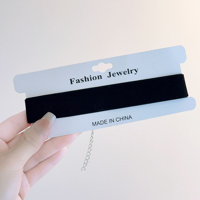 INS Internet Celebrity European and American Minimal Art Retro Black Velvet Neckband Choker Collar/Necklace Harajuku Punk Necklace 2.5cm Velvet Clavicle Chain Black
INS Internet Celebrity European and American Minimal Art Retro Black Velvet Neckband Choker Collar/Necklace Harajuku Punk Necklace 2.5cm Velvet Clavicle Chain Black