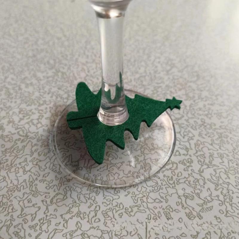 Christmas Wine Glass Decorations Goblet Pendant Accessories Elk Christmas Tree Snowman Gingerbread Man Christmas Hat 1pc
Christmas Wine Glass Decorations Goblet Pendant Accessories Elk Christmas Tree Snowman Gingerbread Man Christmas Hat 1pc