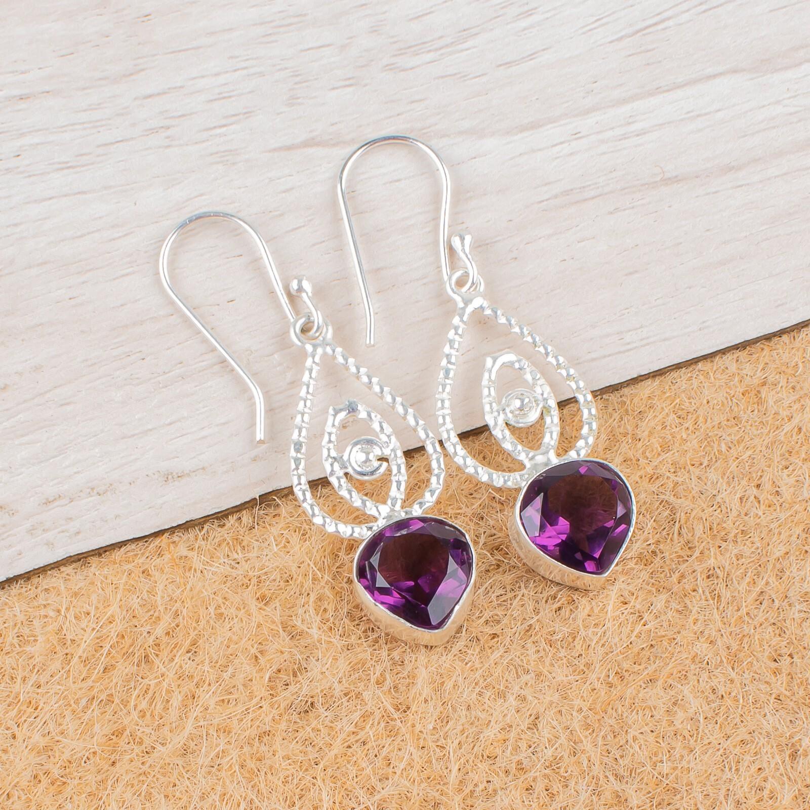 Amethyst Gemstone 925 Sterling Silver Jewelry Handmade Women Gift Earrings 2.00 EE-32-3
Amethyst Gemstone 925 Sterling Silver Jewelry Handmade Women Gift Earrings 2.00 EE-32-3