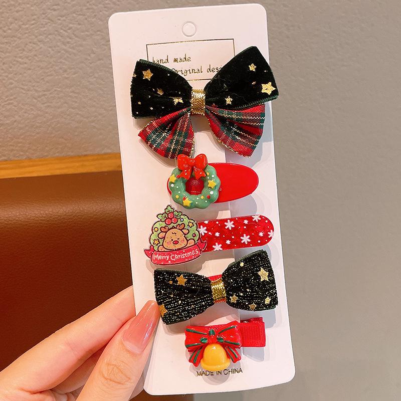 Christmas Reindeer & Snowflake Hair Clip Set with Jingle Bells
Christmas Reindeer & Snowflake Hair Clip Set with Jingle Bells