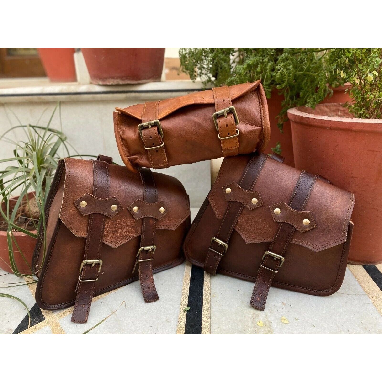 Motorcycle Leather Pouch Panniers Brown Side Saddle Bag Saddlebags Bags Tool 3
Motorcycle Leather Pouch Panniers Brown Side Saddle Bag Saddlebags Bags Tool 3