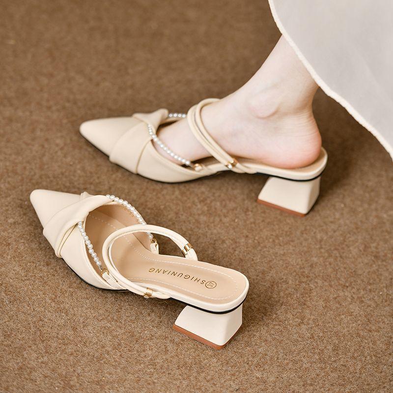 French stunning medium heel bag head sandals women s new summer wear thick heel temperament pointed spring and summer half slippers 34
French stunning medium heel bag head sandals women s new summer wear thick heel temperament pointed spring and summer half slippers 34