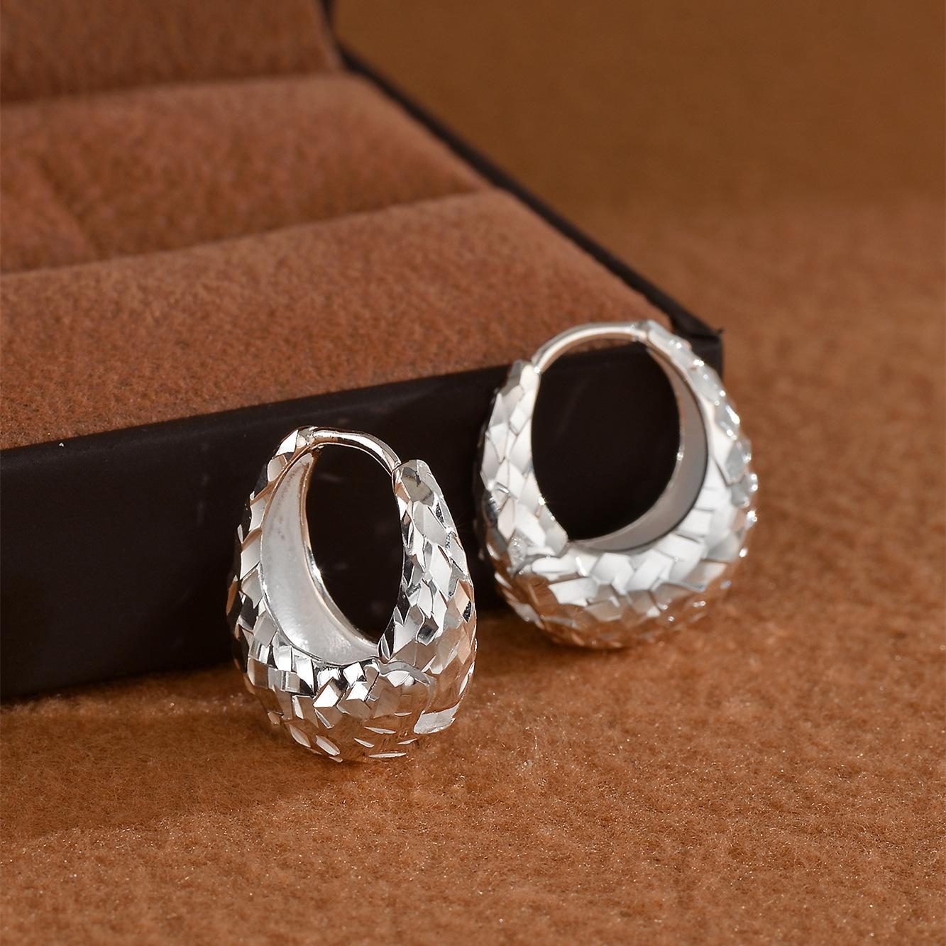 Sterling Silver Sparkling Crushed Ice Sequins Geometric Crossover Earrings Silver
Sterling Silver Sparkling Crushed Ice Sequins Geometric Crossover Earrings Silver
