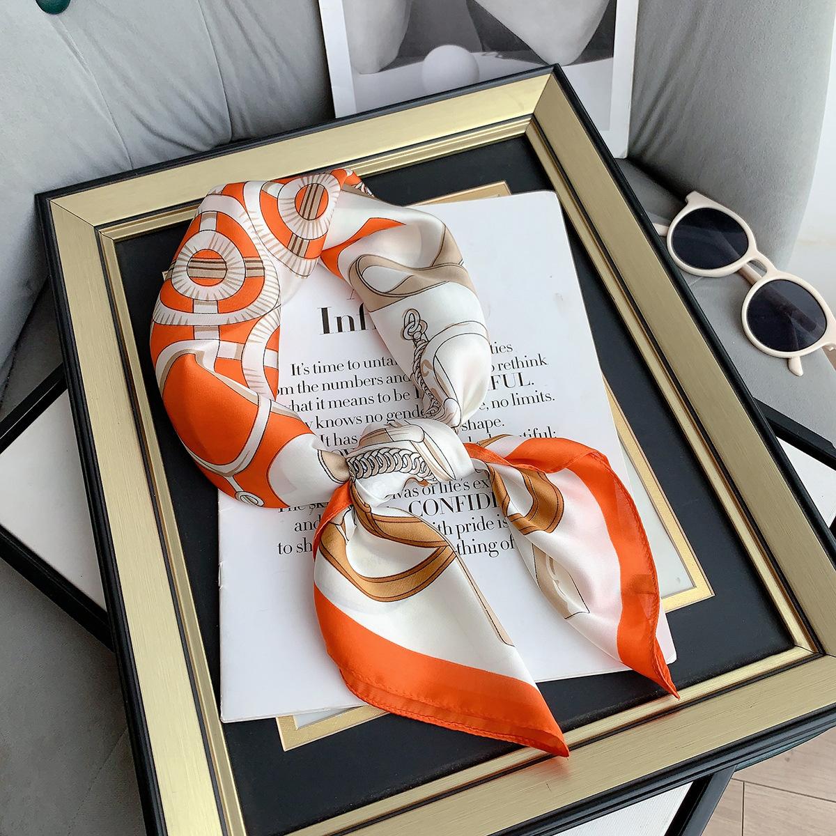 Fashion 70cm square scarf satin imitation silk scarf women s professional decorative scarf casual sunscreen scarf 70*70cm
Fashion 70cm square scarf satin imitation silk scarf women s professional decorative scarf casual sunscreen scarf 70*70cm