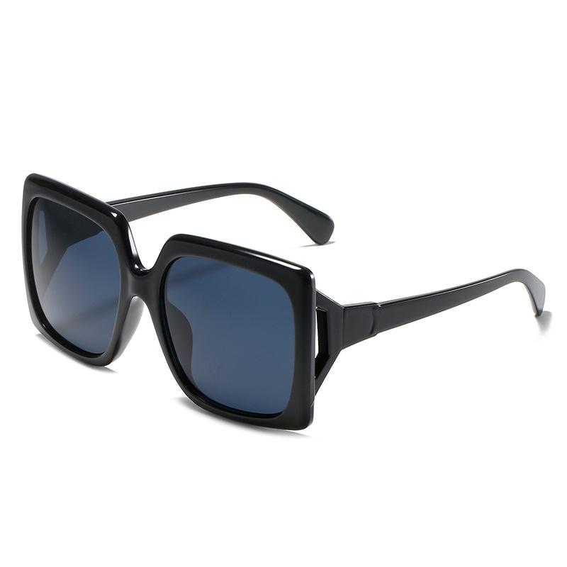 2021 Gujia Fashion Hollowed-Out Square Sunglasses for Women - European and American Style New
2021 Gujia Fashion Hollowed-Out Square Sunglasses for Women - European and American Style New