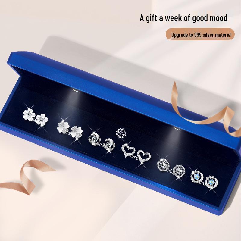 Pure Silver Stud Earrings Set - Light Luxury, High-End, Simple Design, Perfect Christmas Gift for Girls. 999 Pure Silver
Pure Silver Stud Earrings Set - Light Luxury, High-End, Simple Design, Perfect Christmas Gift for Girls. 999 Pure Silver