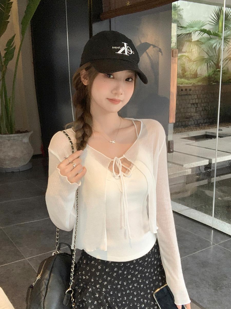 French style with suspender skirt, long-sleeved thin sunscreen blouse with wooden ear edge, lace-up knitted cardigan women s summer top S белый
French style with suspender skirt, long-sleeved thin sunscreen blouse with wooden ear edge, lace-up knitted cardigan women s summer top S белый