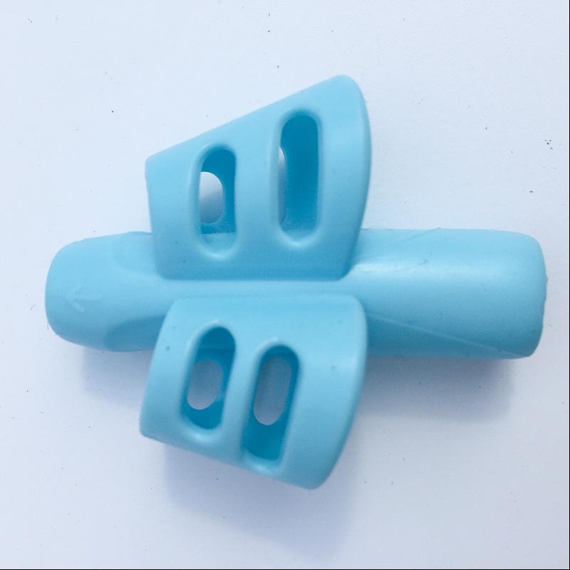 Children develop correct writing, hold a pen, learn to practice silicone pen assisted holding pen posture corrector, student синій
Children develop correct writing, hold a pen, learn to practice silicone pen assisted holding pen posture corrector, student синій