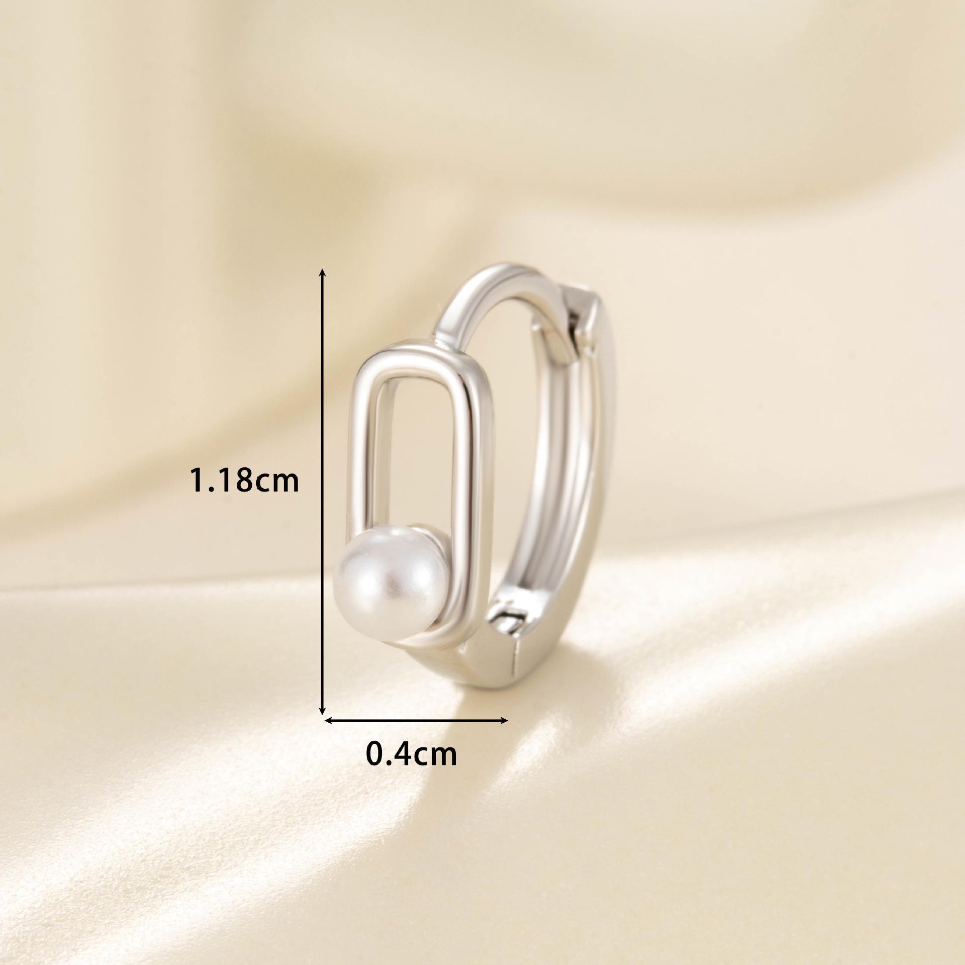 Henson Hollow Square Faux Pearl Stud Earrings for Cartilage Piercing
Henson Hollow Square Faux Pearl Stud Earrings for Cartilage Piercing