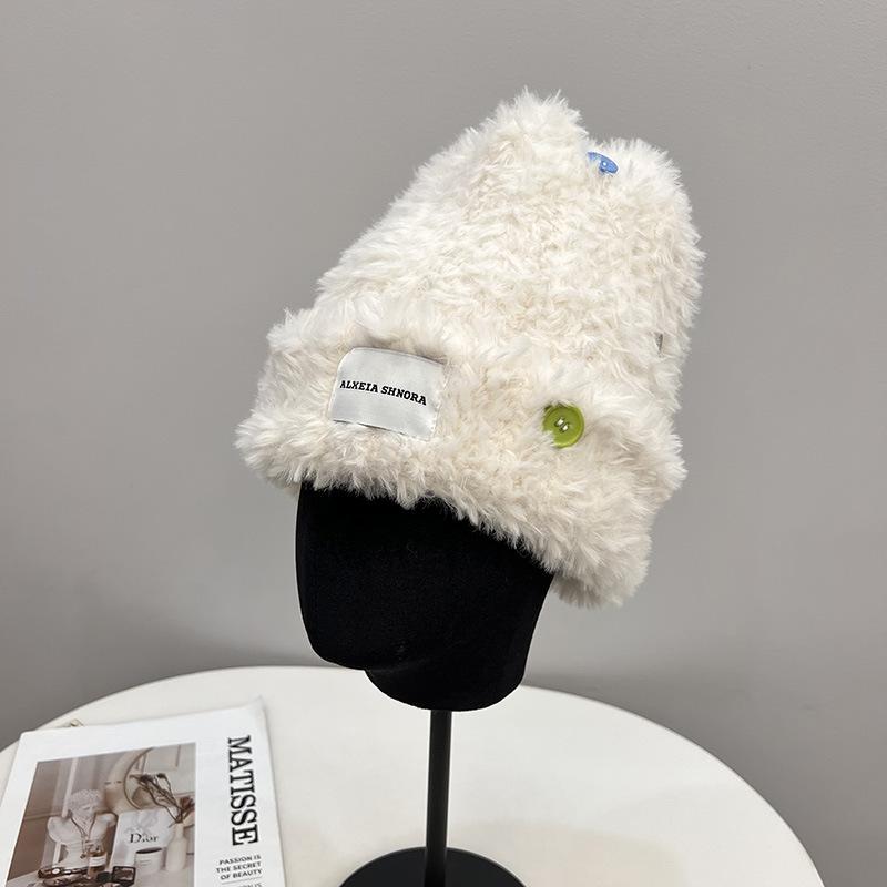 White Dew loose version button decoration plush pullover hat women s winter warm face small knitted cold hat Average size 55-60CM білий
White Dew loose version button decoration plush pullover hat women s winter warm face small knitted cold hat Average size 55-60CM білий