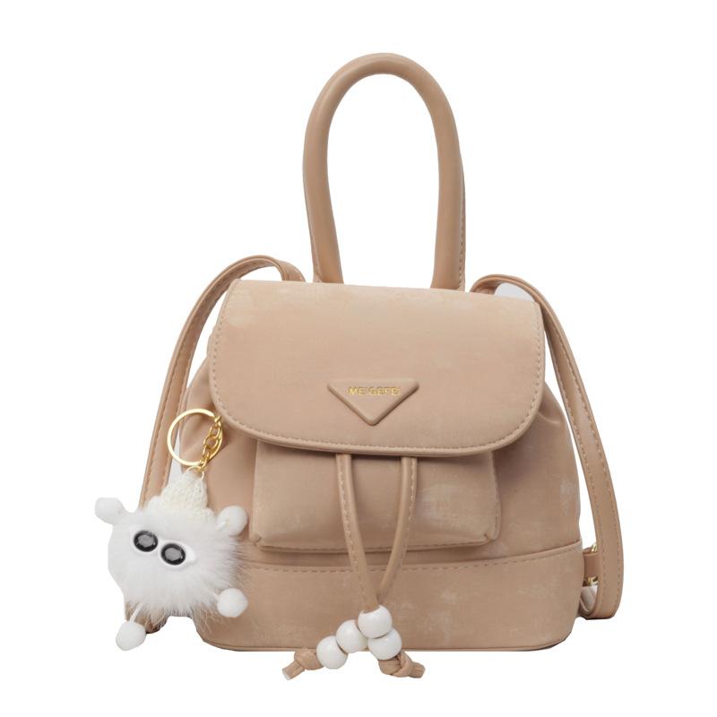 2025 new retro fashion solid color backpack women s bag spring and summer foreign style leisure tide simple travel small backpack tide without pendant хакі
2025 new retro fashion solid color backpack women s bag spring and summer foreign style leisure tide simple travel small backpack tide without pendant хакі