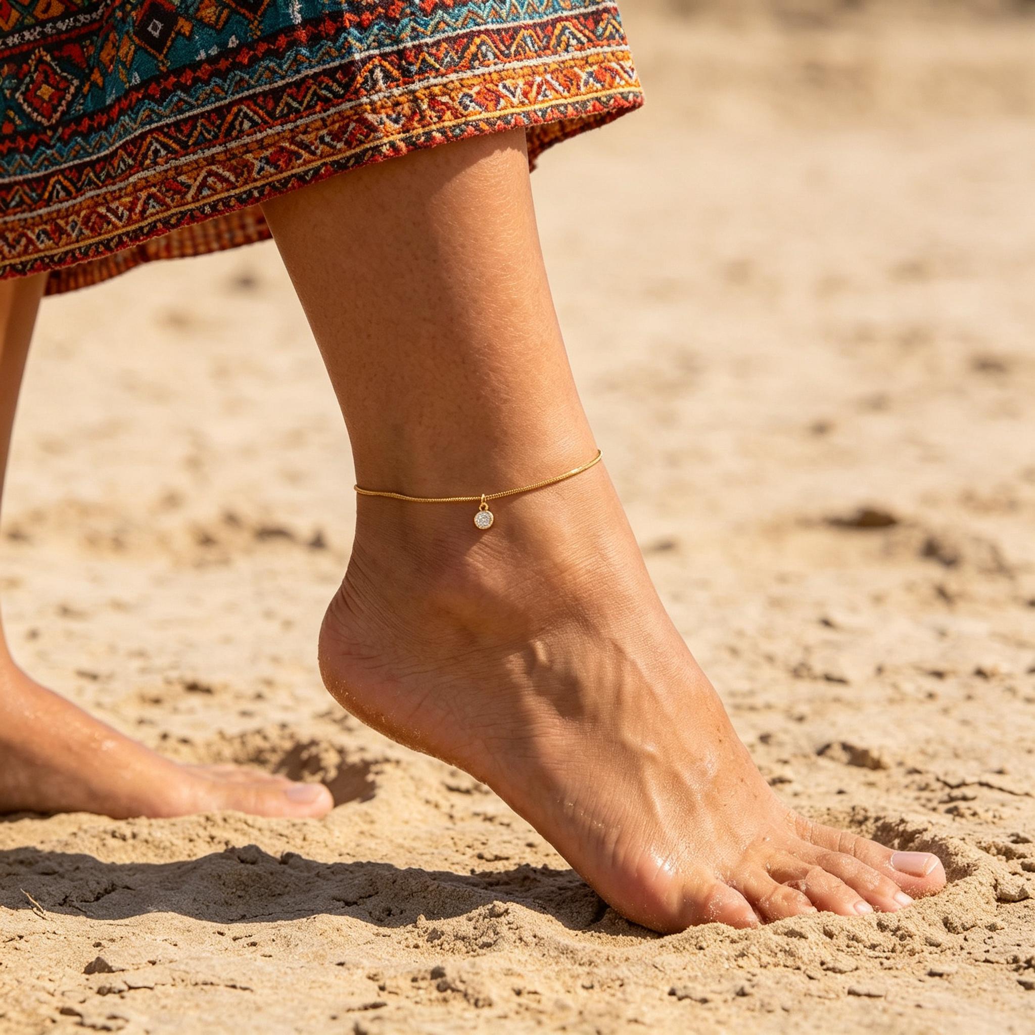 Minimalist Round Rhinestone Pendant Anklet for Women Thin Snake Bone Chain Bracelet On Foot Leg Summer Barefoot Sandals Jewelry
Minimalist Round Rhinestone Pendant Anklet for Women Thin Snake Bone Chain Bracelet On Foot Leg Summer Barefoot Sandals Jewelry