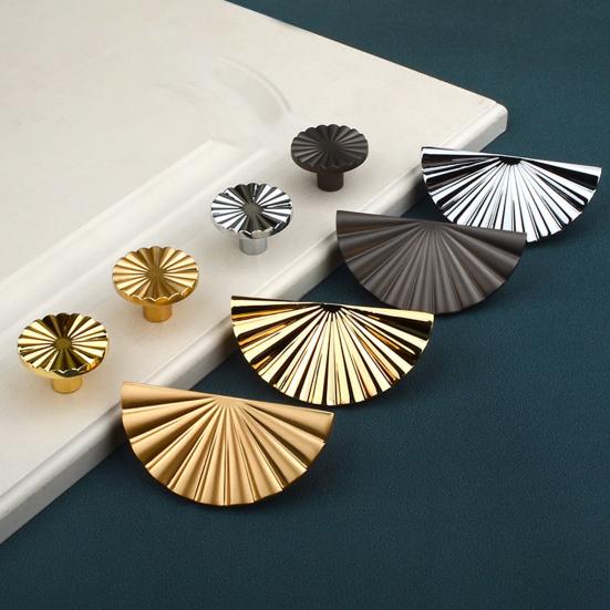 1 комплект ручки ящика, износостойкая гладкая поверхность, цинковый сплав, ручка для шкафа, окна, двери, товары для дома
1 комплект ручки ящика, износостойкая гладкая поверхность, цинковый сплав, ручка для шкафа, окна, двери, товары для дома