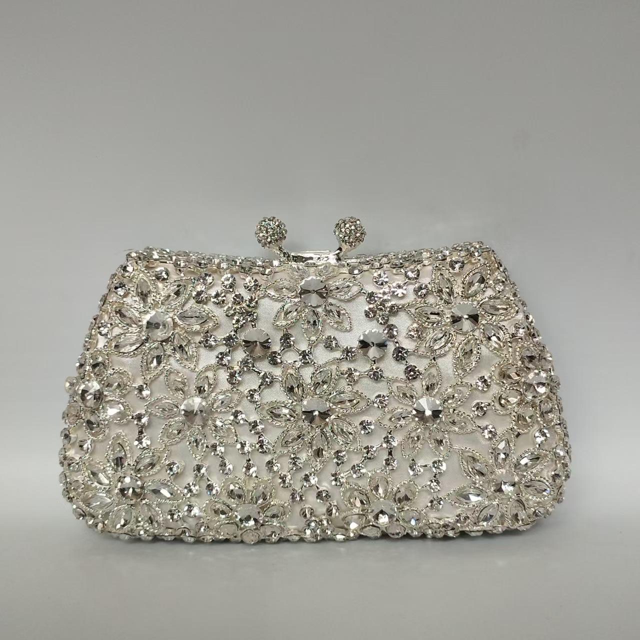 The Newest Style Lady Diamond Clutches Purse Stones Rhinestones Evening Bags Bridal Crystal Handbags Wedding Dinner Party Purses
The Newest Style Lady Diamond Clutches Purse Stones Rhinestones Evening Bags Bridal Crystal Handbags Wedding Dinner Party Purses