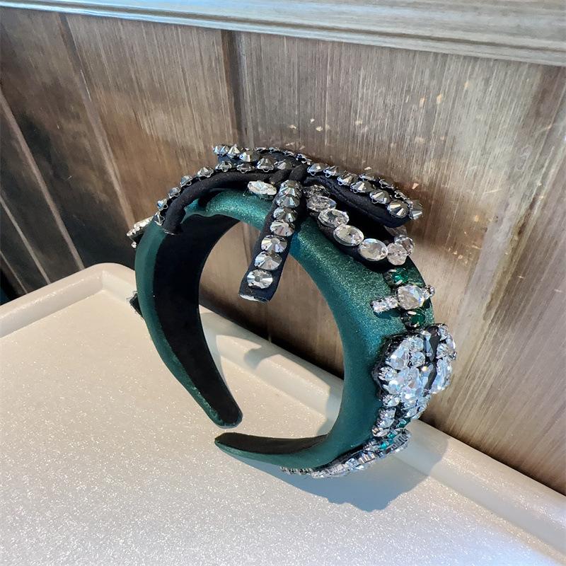 Стразы Повязка на голову Широкая Верхняя Повязка с бантом Бисером Ювелирные Изделия Повязки на голову Кристаллами Украшенные Повязки на голову Женские Девичьи Аксессуары для волос
Стразы Повязка на голову Широкая Верхняя Повязка с бантом Бисером Ювелирные Изделия Повязки на голову Кристаллами Украшенные Повязки на голову Женские Девичьи Аксессуары для волос