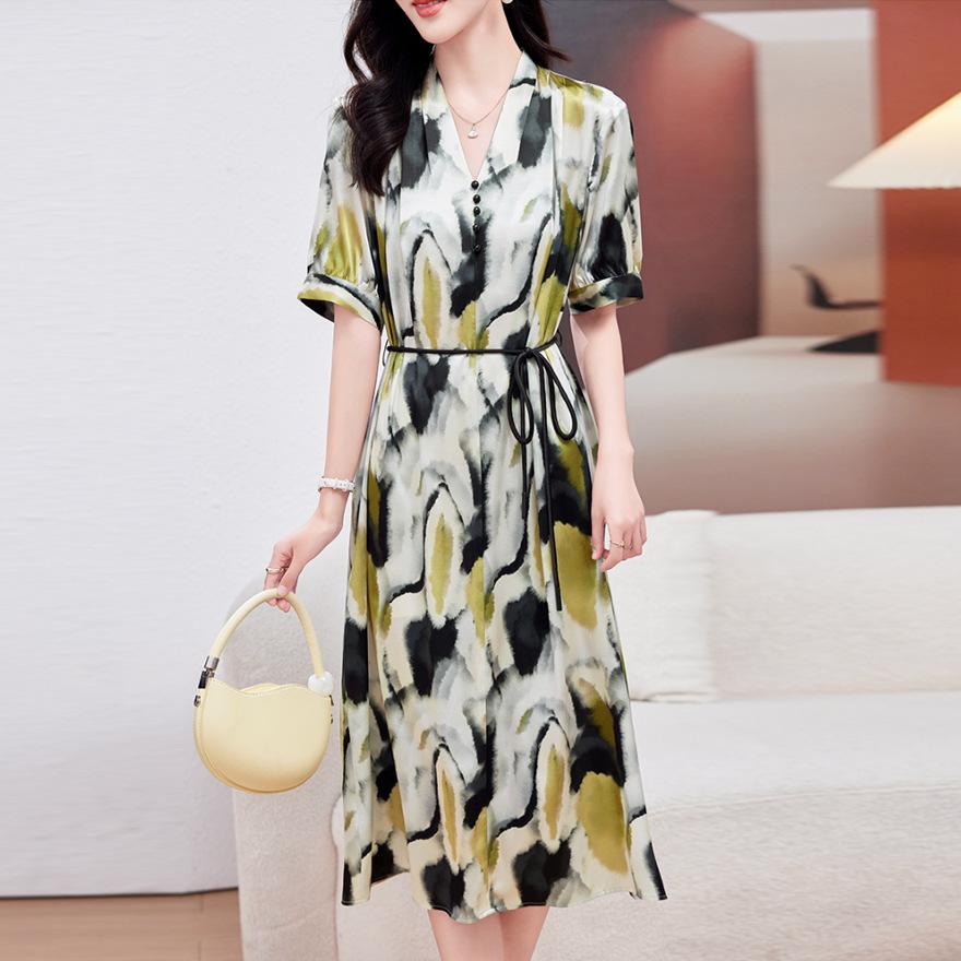 Дизайнерское платье из принтованного шелка, летнее, новое, темпераментное, из мятого тутового шелка, средней длины 3XL
Дизайнерское платье из принтованного шелка, летнее, новое, темпераментное, из мятого тутового шелка, средней длины 3XL