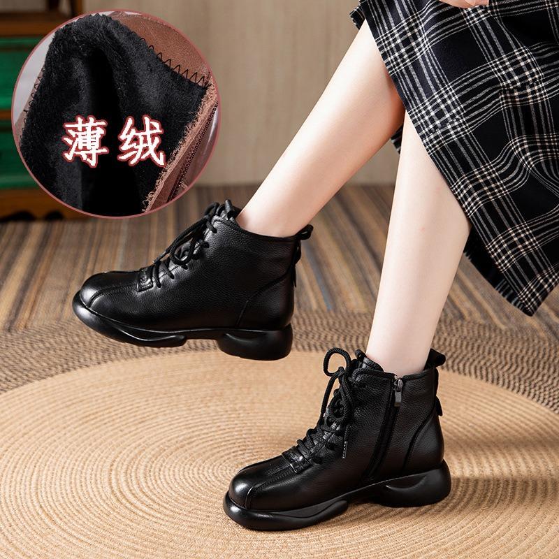 Новые кожаные хлопковые туфли для мамы, с круглым носком, зимние бархатные короткие ботинки в стиле ретро, нескользящая мягкая подошва, толстый каблук, низкий каблук, женские ботинки Мартин 35
Новые кожаные хлопковые туфли для мамы, с круглым носком, зимние бархатные короткие ботинки в стиле ретро, нескользящая мягкая подошва, толстый каблук, низкий каблук, женские ботинки Мартин 35