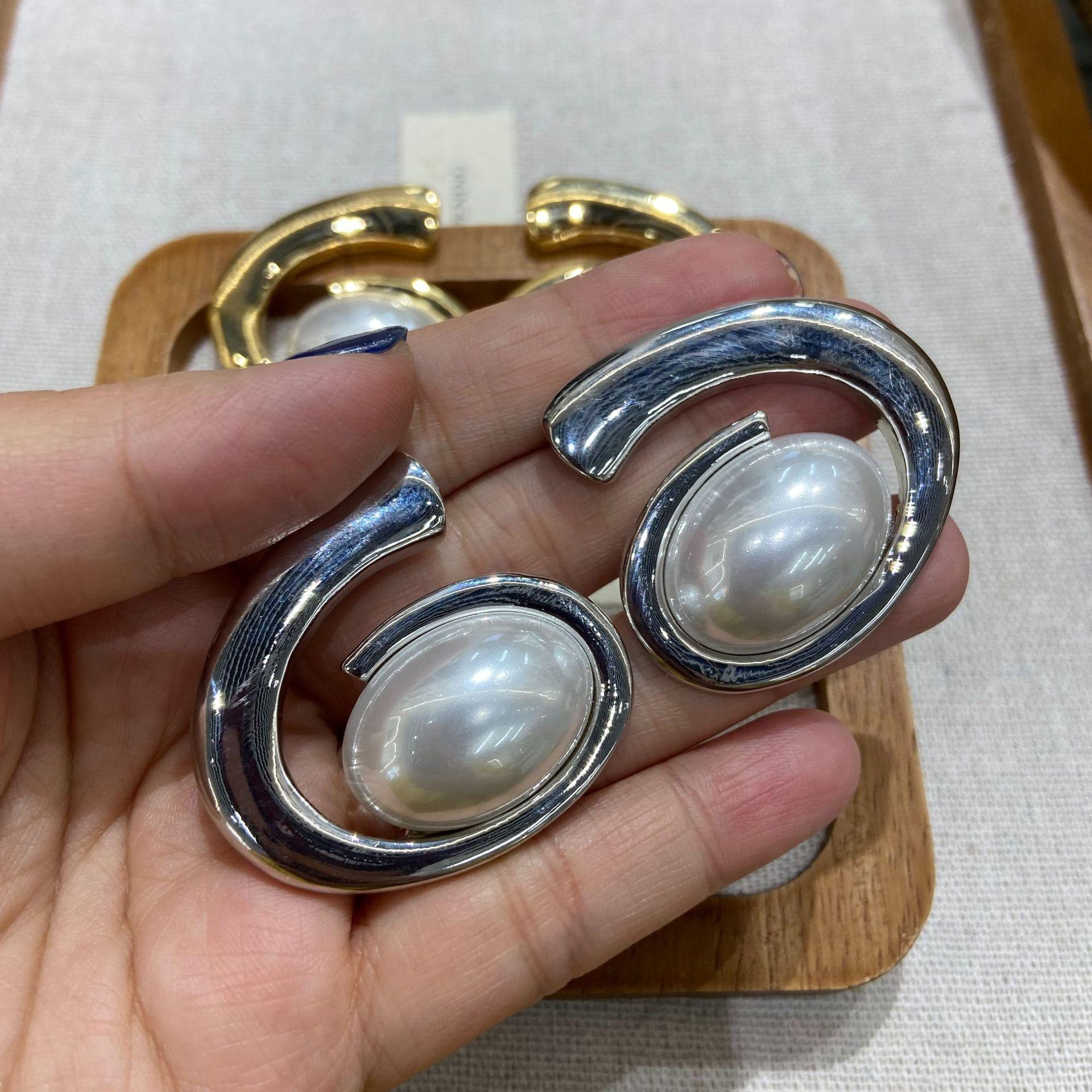 Fashion Personality Trend Geometric Spiral Imitation Earrings Retro Light Luxury High Design Female срібний
Fashion Personality Trend Geometric Spiral Imitation Earrings Retro Light Luxury High Design Female срібний