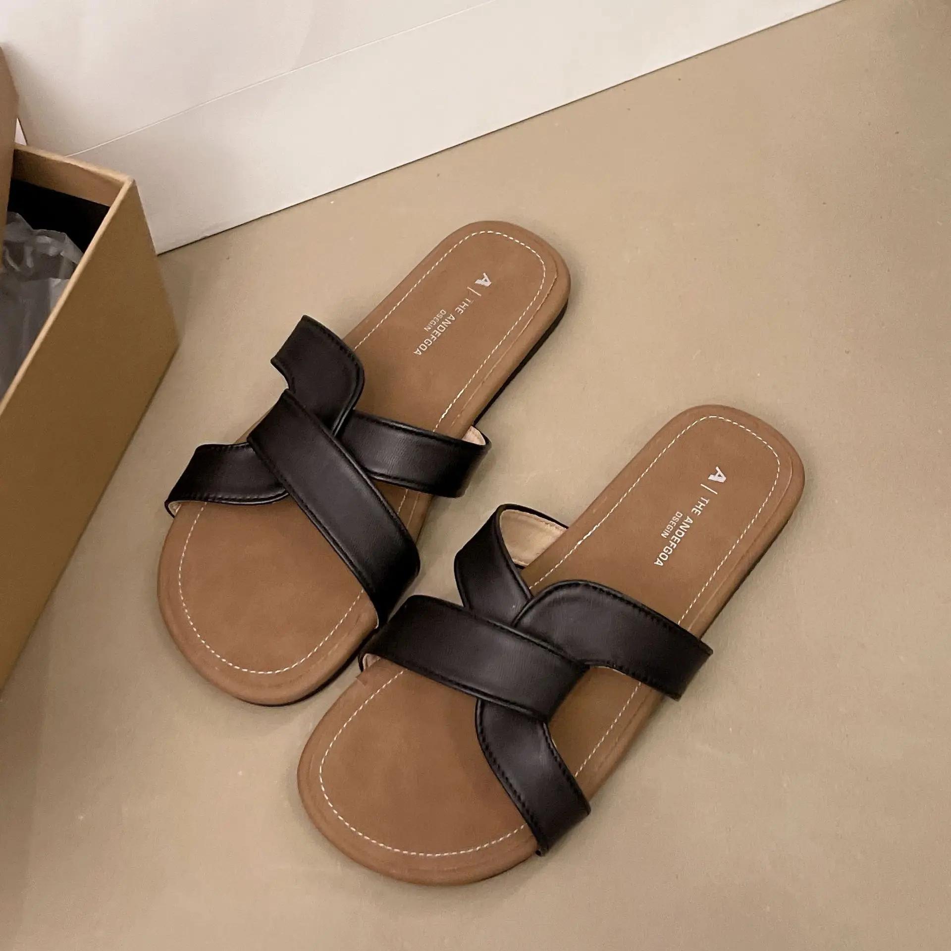 Fashion Women s Slippers Female Outdoor Beach Flat Slippers 2025 Summer Comfortable Round Toe Flip-flops Retro Fashion Mujer Sandals 40 чёрный
Fashion Women s Slippers Female Outdoor Beach Flat Slippers 2025 Summer Comfortable Round Toe Flip-flops Retro Fashion Mujer Sandals 40 чёрный