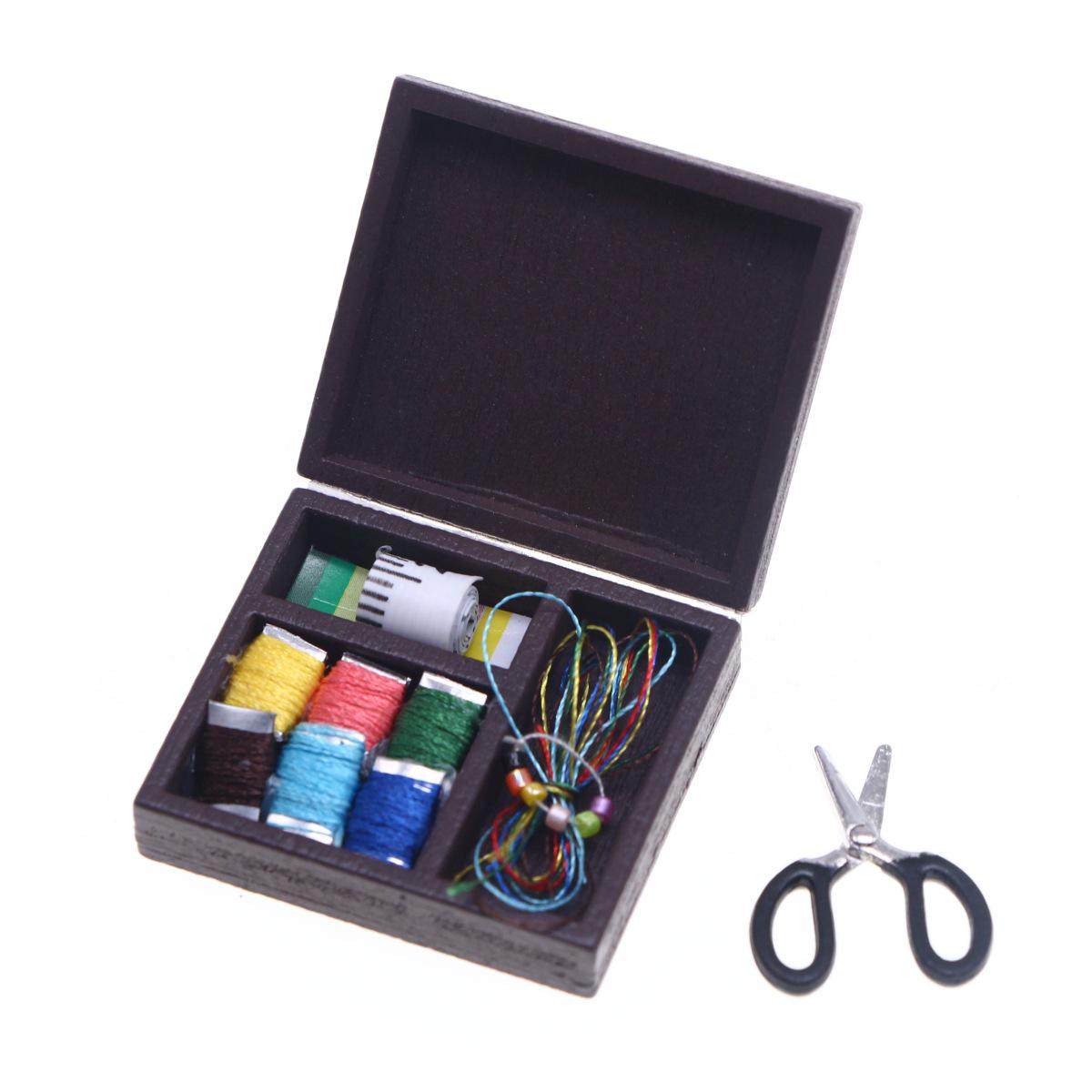 Miniature Old-Fashioned Sewing Kit for Dollhouse BJD Accessories темный кофе
Miniature Old-Fashioned Sewing Kit for Dollhouse BJD Accessories темный кофе