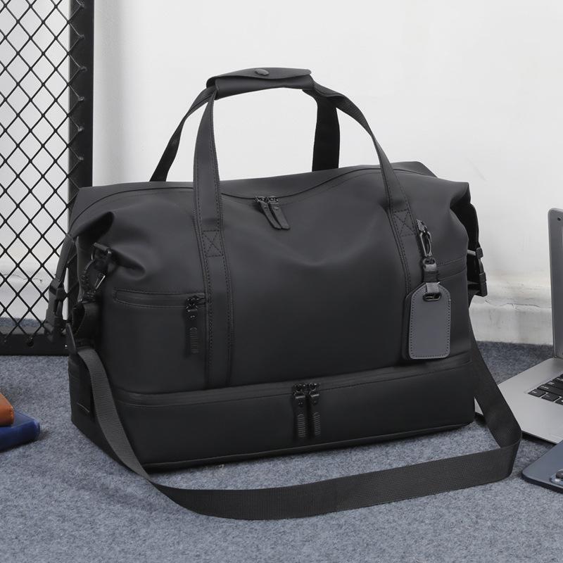 Men s Fitness Crossbody Bag: Large Capacity Wet/Dry Separation with Handbag and Shoulder Strap for Short Trips чёрный
Men s Fitness Crossbody Bag: Large Capacity Wet/Dry Separation with Handbag and Shoulder Strap for Short Trips чёрный