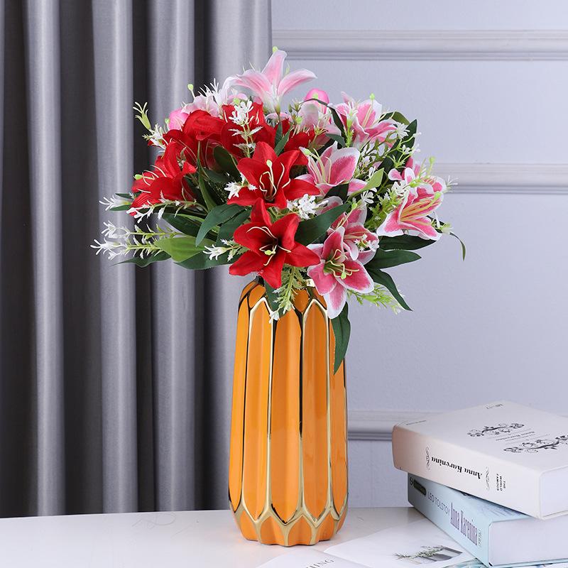 Nordic ceramic electroplating and gold painting ceramic vases, dining table flower arrangements, water-based vases, porch decora
Nordic ceramic electroplating and gold painting ceramic vases, dining table flower arrangements, water-based vases, porch decora