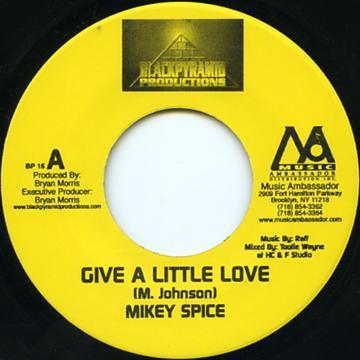7inch Record MIKEY SPICE / MUZIAH - Give A Little Love / You Bad Mind BP15 Blackpyramid Pr 2002 US Reggae, Ska & Dub Used
7inch Record MIKEY SPICE / MUZIAH - Give A Little Love / You Bad Mind BP15 Blackpyramid Pr 2002 US Reggae, Ska & Dub Used
