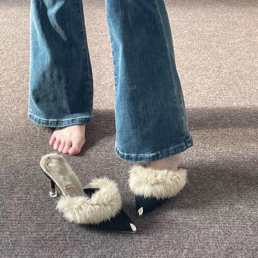 Мягкая подошва не устает ноги удобные корейские высокие каблуки 2024 взрыв интернет знаменитость допамин ежедневная сумка высота головы одиночные туфли женские 40 чёрный
Мягкая подошва не устает ноги удобные корейские высокие каблуки 2024 взрыв интернет знаменитость допамин ежедневная сумка высота головы одиночные туфли женские 40 чёрный