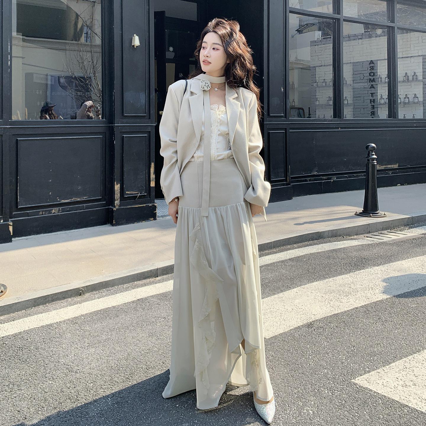 Stylish Spring 2026 Women s Two-Piece Western Skirt Set Extra Large бежевый
Stylish Spring 2026 Women s Two-Piece Western Skirt Set Extra Large бежевый