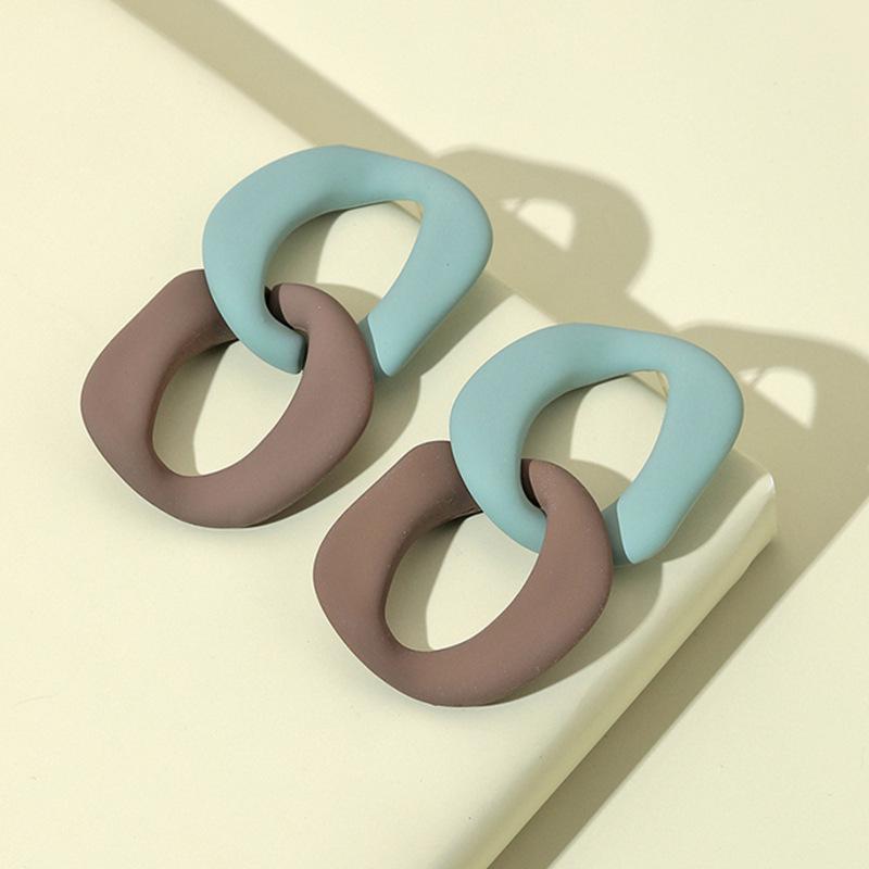 Корейские геометрические серьги-капли: Модные серьги-пусеты в стиле колор-блок для женщин кофейный
Корейские геометрические серьги-капли: Модные серьги-пусеты в стиле колор-блок для женщин кофейный