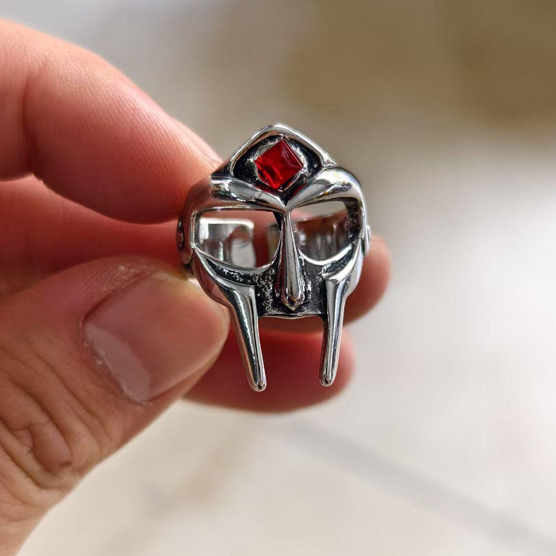 Кольца-маски фараона-супергероя для мужчин и женщин - Ювелирные изделия для пары из нержавеющей титановой стали Adjustable Opening
Кольца-маски фараона-супергероя для мужчин и женщин - Ювелирные изделия для пары из нержавеющей титановой стали Adjustable Opening