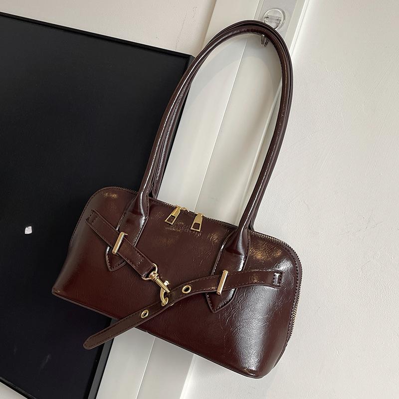 High end Niche Bag Autumn and Winter New Korean Style Fashionable Shell Bag Retro Hand Held One-shoulder Slant Straddle Women s Bag
High end Niche Bag Autumn and Winter New Korean Style Fashionable Shell Bag Retro Hand Held One-shoulder Slant Straddle Women s Bag