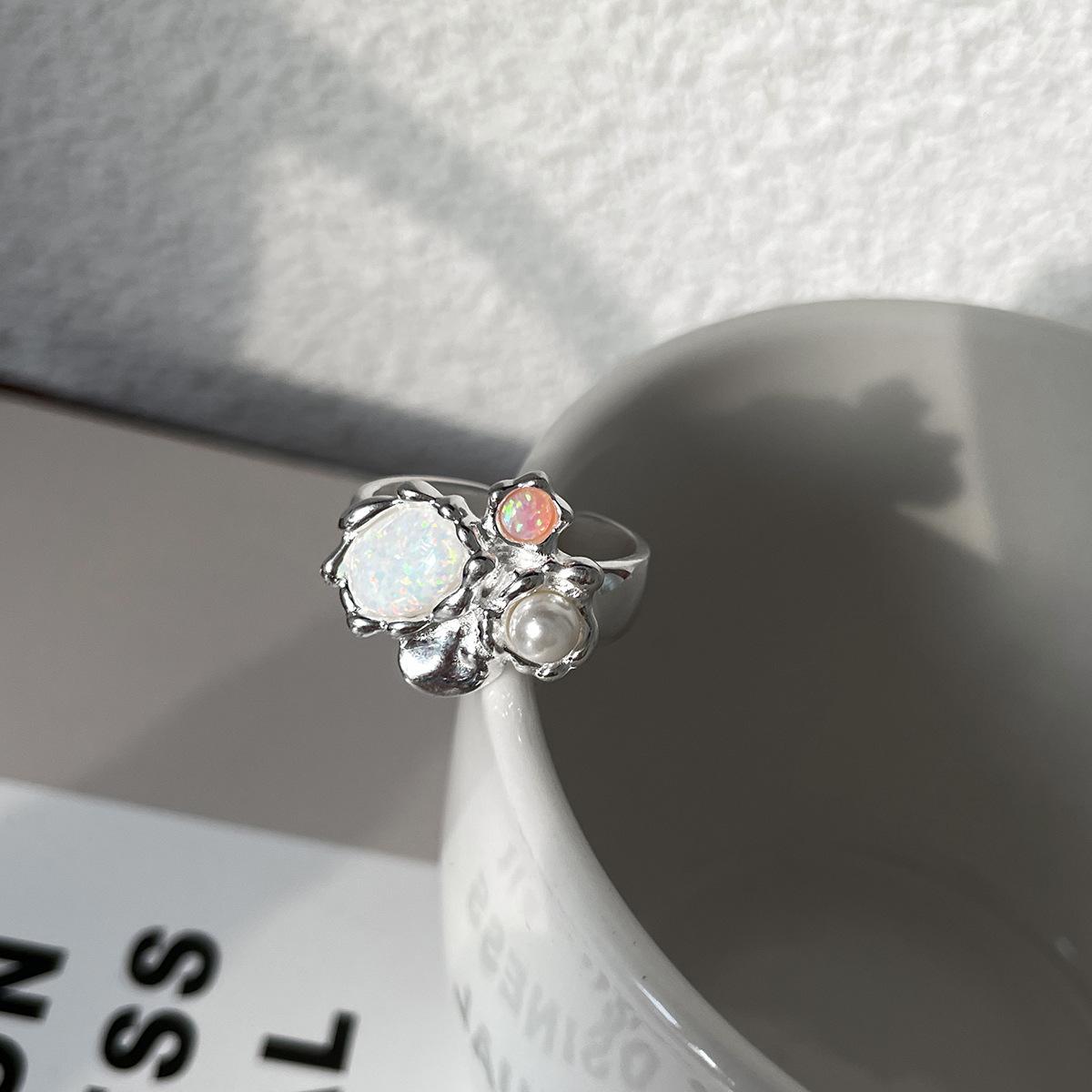 Легкое роскошное изысканное кольцо с жемчугом из опала, модные ювелирные изделия высокого класса, открытое кольцо из стерлингового серебра 925 пробы для женщин opening adjustable
Легкое роскошное изысканное кольцо с жемчугом из опала, модные ювелирные изделия высокого класса, открытое кольцо из стерлингового серебра 925 пробы для женщин opening adjustable