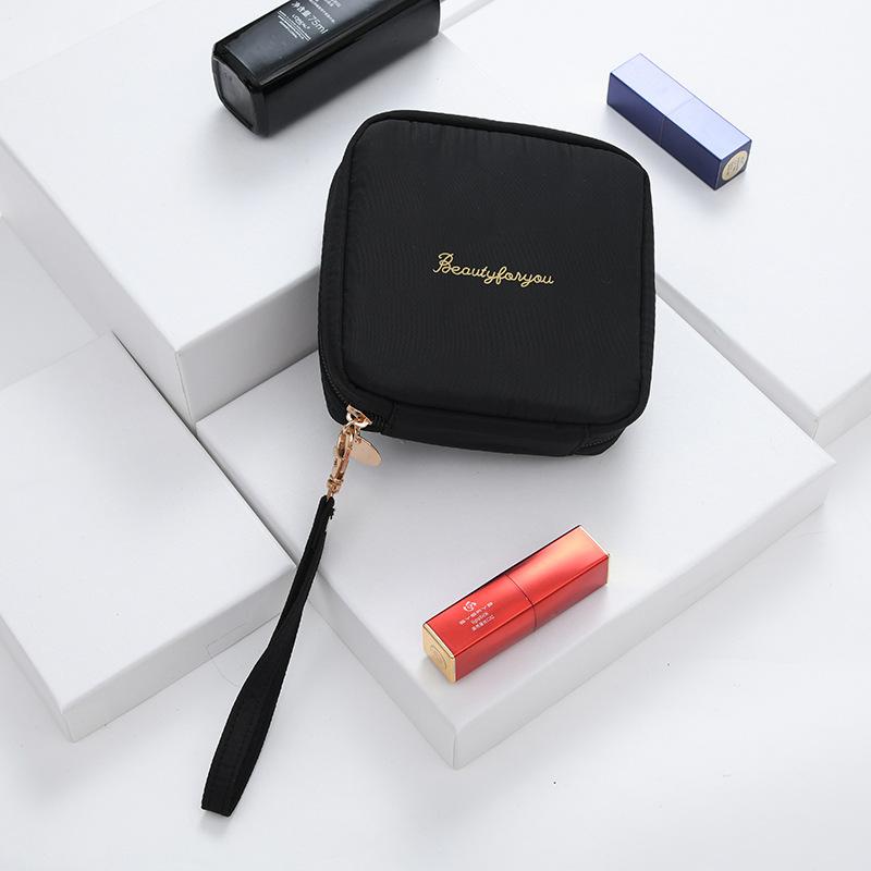 Korean Fashion Women Cosmetic Bag Lipstick Makeup Bag Organizer Zipper Purses Earphone Earphone sanitary pad storage bag Pouch
Korean Fashion Women Cosmetic Bag Lipstick Makeup Bag Organizer Zipper Purses Earphone Earphone sanitary pad storage bag Pouch