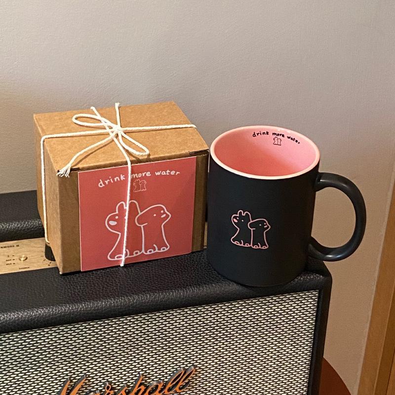 Нишевая черная пудровая Барби милая керамическая розовая чашка для воды с ручкой-шариком в виде щенка, кофейная чашка 350 мл 350ml