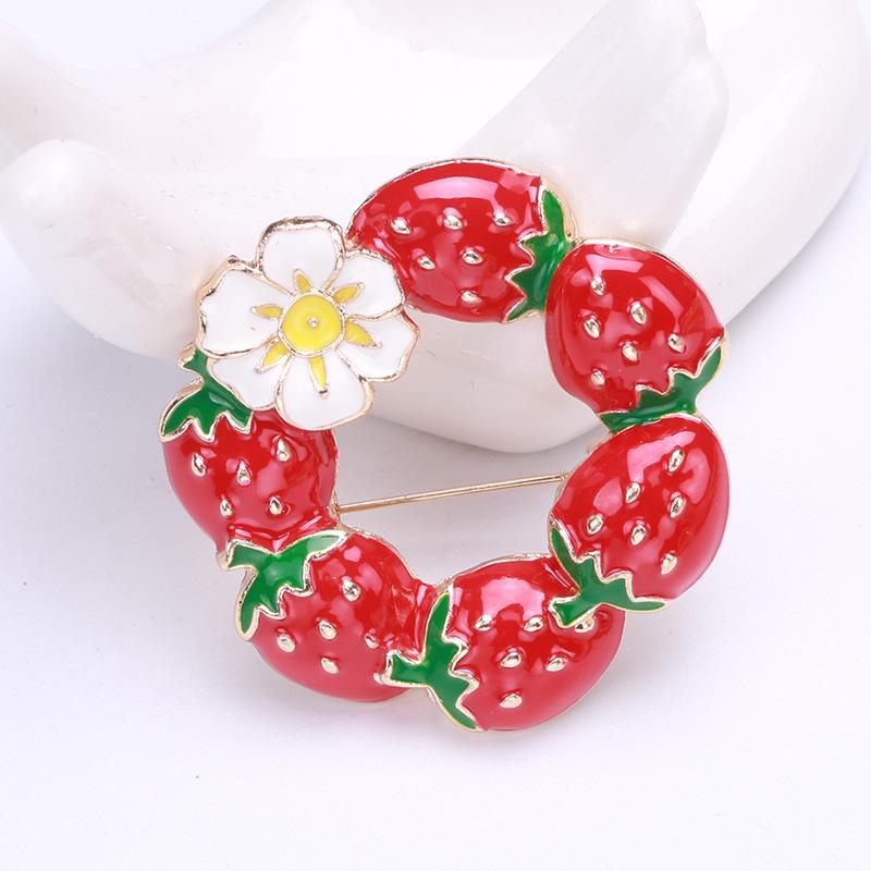 Универсальная брошь в виде клубники с каплями масла Брошь в виде фруктов из сплава Милая бижутерия Брошь в виде кардигана красный
Универсальная брошь в виде клубники с каплями масла Брошь в виде фруктов из сплава Милая бижутерия Брошь в виде кардигана красный