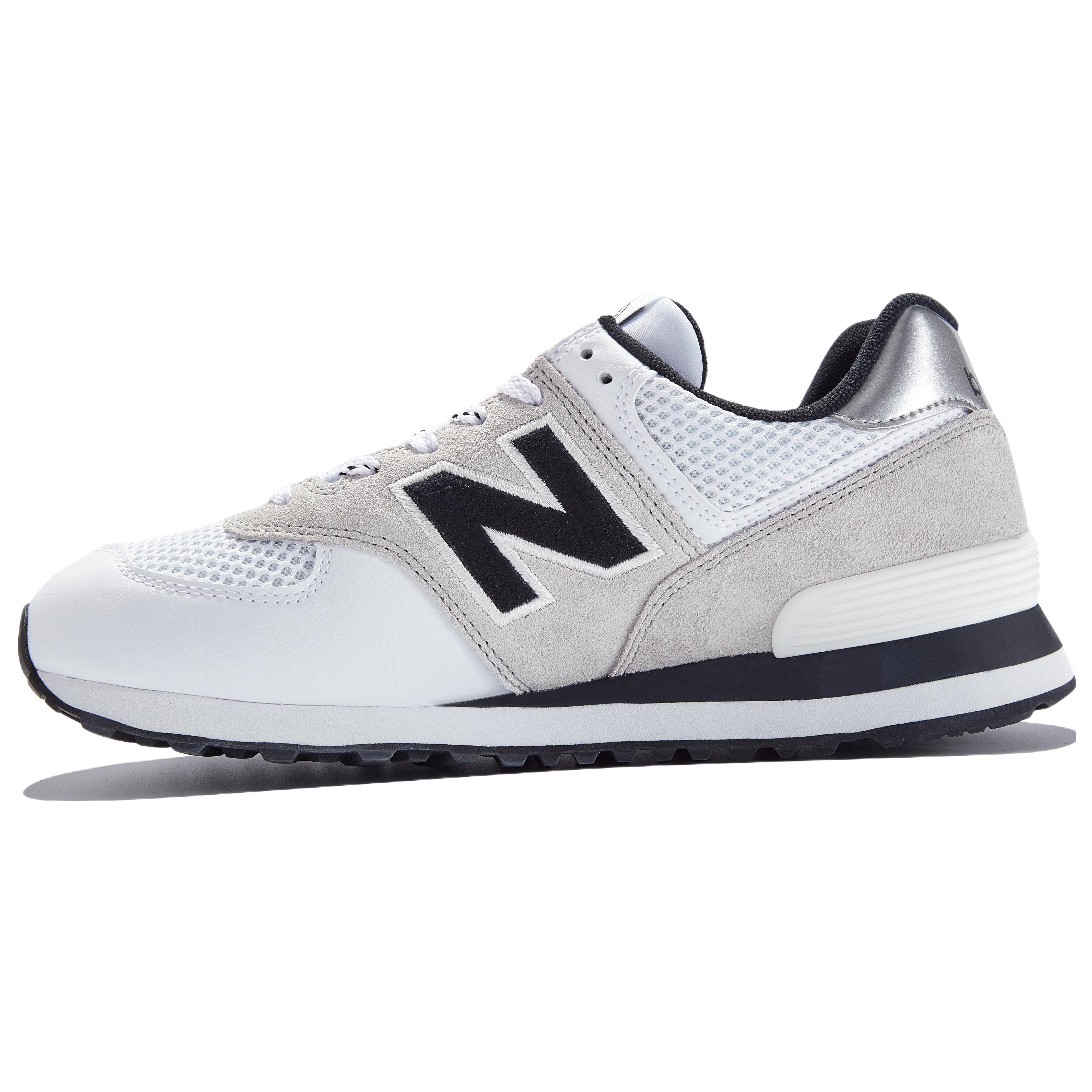 New Balance 574 White Grey ML574VS2 42
New Balance 574 White Grey ML574VS2 42