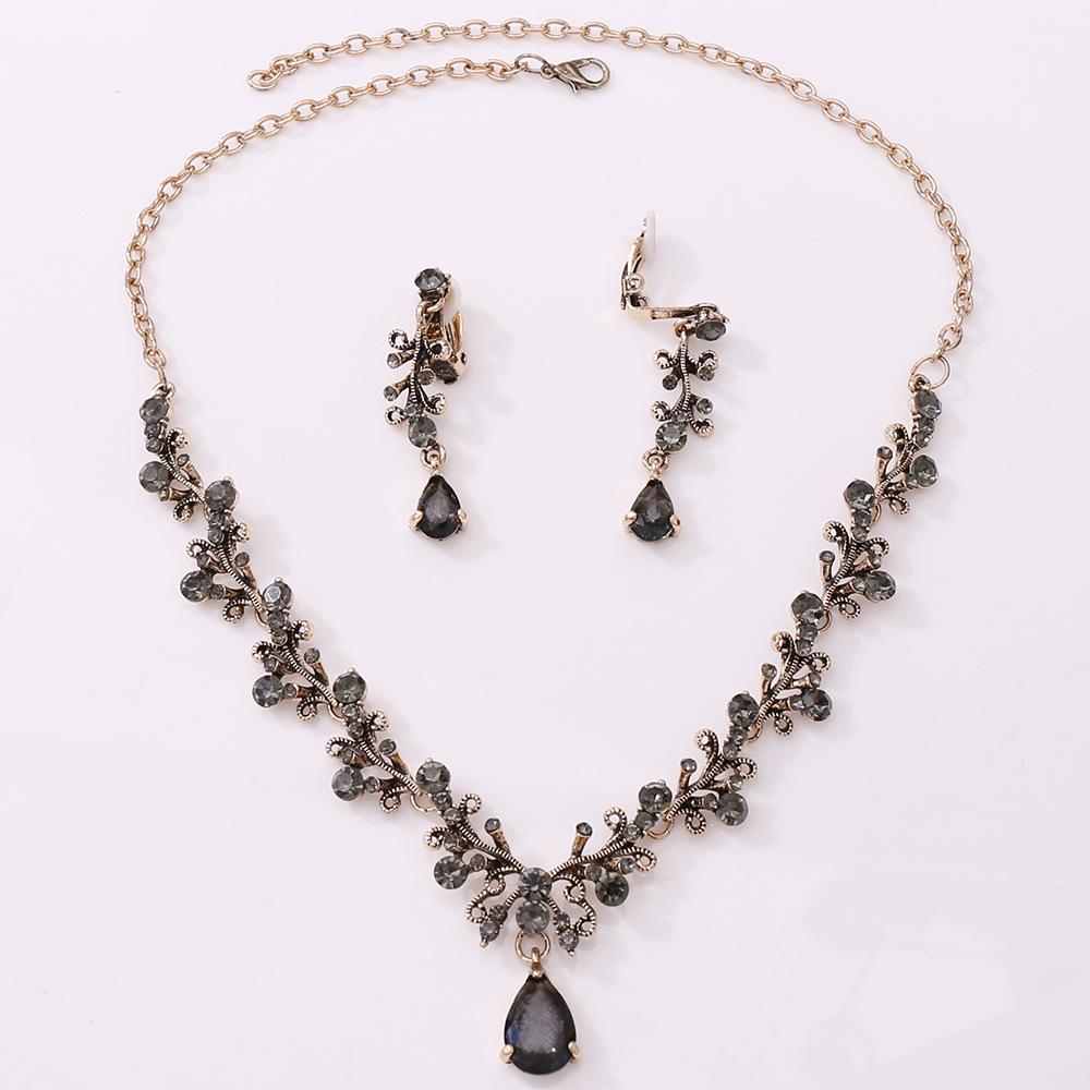 2026 Korean Bridal Rhinestone Zircon Earrings Necklace, Bridal Accessories Wedding Crown Headwear Accessories Set 45CM
2026 Korean Bridal Rhinestone Zircon Earrings Necklace, Bridal Accessories Wedding Crown Headwear Accessories Set 45CM