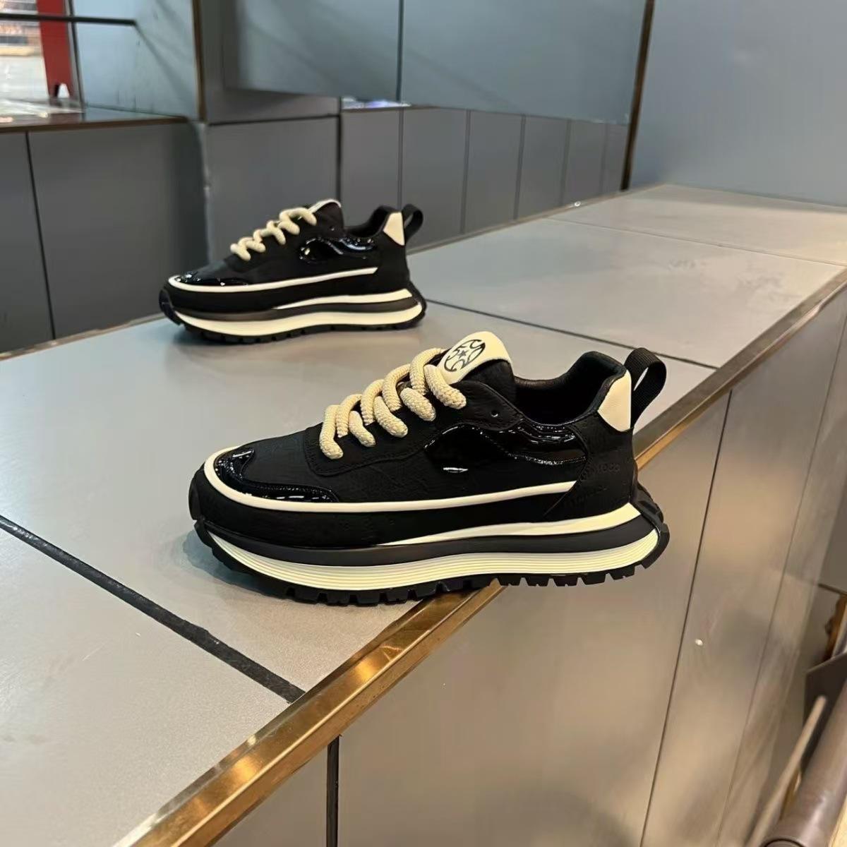 Мужская обувь 2025 года, весна-лето, новый модный тренд, удобная универсальная платформа, популярная обувь для пап, повседневная спортивная обувь 44
Мужская обувь 2025 года, весна-лето, новый модный тренд, удобная универсальная платформа, популярная обувь для пап, повседневная спортивная обувь 44