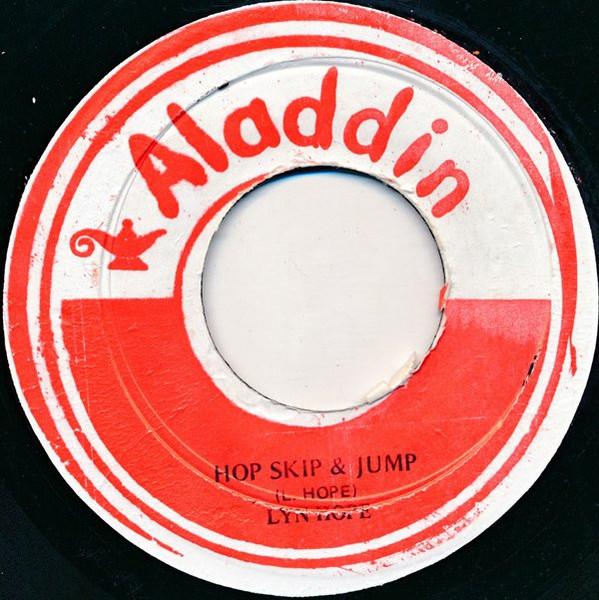 7-дюймовая пластинка LYNN HOPE Hop Skip Jump Blue Moon NONE Aladdin Jamaica Jazz Б/у
7-дюймовая пластинка LYNN HOPE Hop Skip Jump Blue Moon NONE Aladdin Jamaica Jazz Б/у