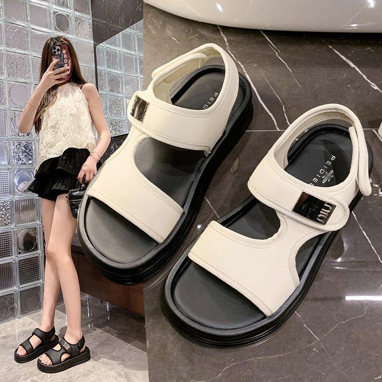 Summer new 2025 flat heel platform women s sandals letter fashion temperament beach soft sole sandals sports Velcro 35 чёрный
Summer new 2025 flat heel platform women s sandals letter fashion temperament beach soft sole sandals sports Velcro 35 чёрный