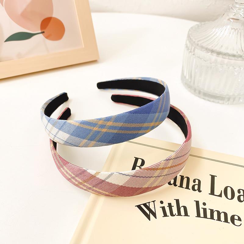 2 шт./компл. Тонкий обруч для волос из клетчатой ткани 2 см для женщин, девушек, повседневные аксессуары для прессования волос, корейские головные уборы для студентов JK
2 шт./компл. Тонкий обруч для волос из клетчатой ткани 2 см для женщин, девушек, повседневные аксессуары для прессования волос, корейские головные уборы для студентов JK